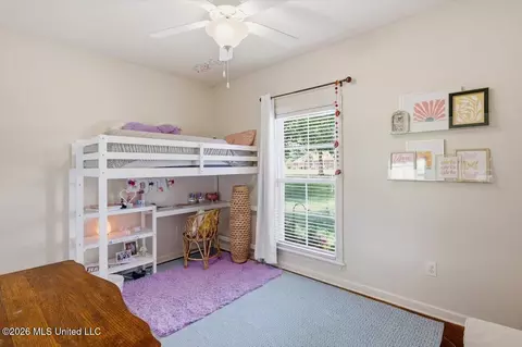 Bedroom - 108 Bluebird Cv, Brandon, MS 39042 photo 3 of 4