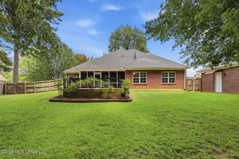 Exterior - 108 Bluebird Cv, Brandon, MS 39042 photo 7 of 10