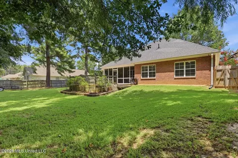 Exterior - 108 Bluebird Cv, Brandon, MS 39042 photo 9 of 10