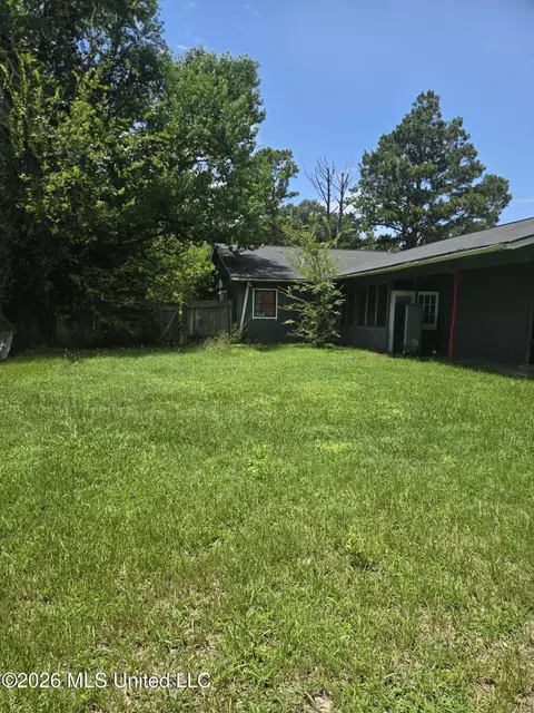 Exterior - 266 Sundown Trl, Jackson, MS 39212 photo 2 of 2