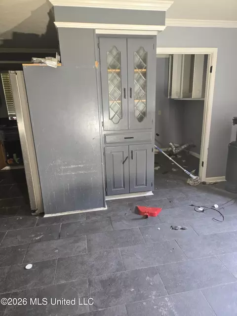 Entry Way - 266 Sundown Trl, Jackson, MS 39212 photo 2 of 2