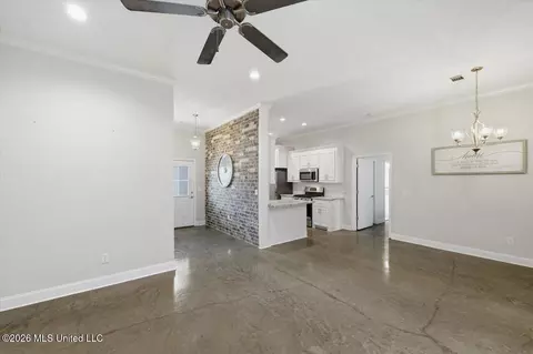 Entry Way - 557 Brighton Trl, Florence, MS 39073 photo 3 of 5