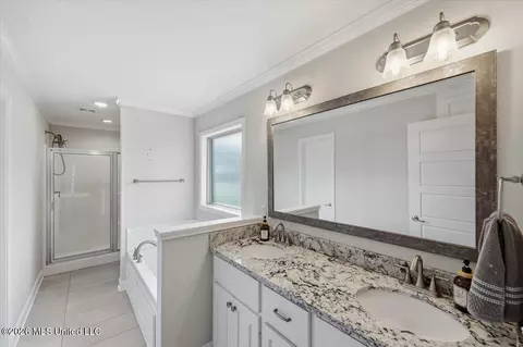 Bath - 557 Brighton Trl, Florence, MS 39073 photo 1 of 3