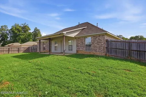 Exterior - 557 Brighton Trl, Florence, MS 39073 photo 4 of 5