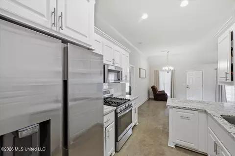Entry Way - 557 Brighton Trl, Florence, MS 39073 photo 5 of 5