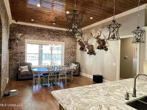 Dining - 210 White St, Florence, MS 39073 photo 1 of 5