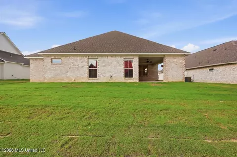 Exterior - 405 Old Maple Cv, Madison, MS 39110 photo 4 of 4