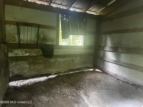 Other - 137 Shorter Rd, Braxton, MS 39044 photo 3 of 12