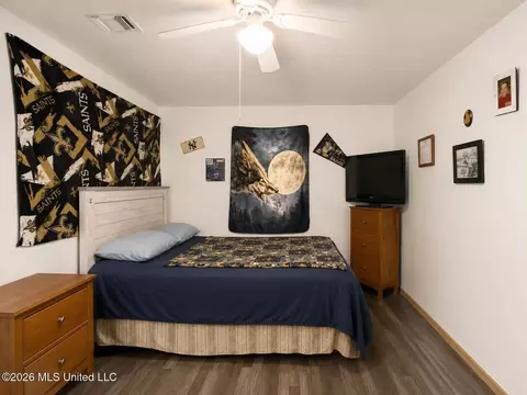 Bedroom - 2125 Fig Farm Rd, Lucedale, MS 39452 photo 7 of 9
