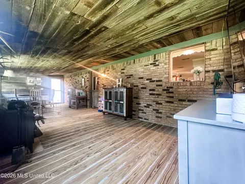 Exterior - 514 Wilder Dr, Flora, MS 39071 photo 4 of 9