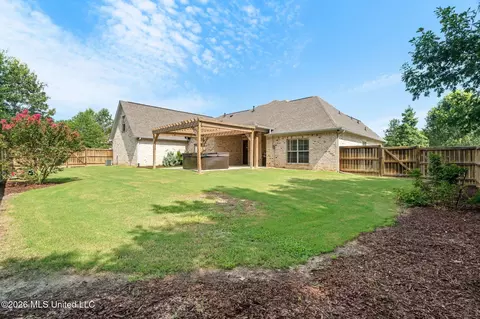 Exterior - 509 Quinlan Ct, Brandon, MS 39047 photo 6 of 17