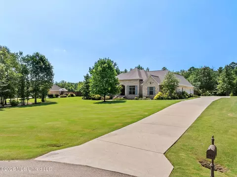 Exterior - 509 Quinlan Ct, Brandon, MS 39047 photo 14 of 17