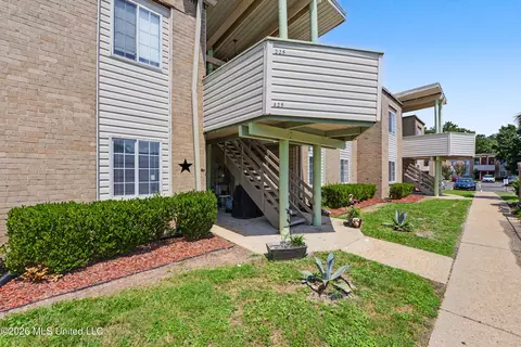 245 Mc Donnell Ave #125, Biloxi, MS 39531