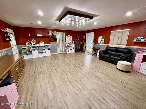Other - 453 NW Oak St, Magee, MS 39111 photo 8 of 14