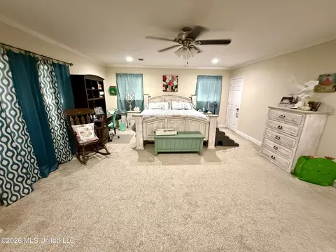 Bedroom - 453 NW Oak St, Magee, MS 39111 photo 3 of 11