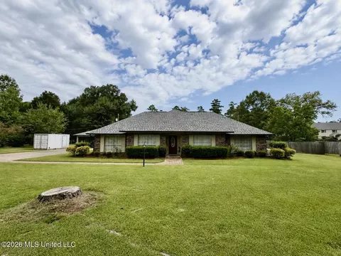 Exterior - 453 NW Oak St, Magee, MS 39111 photo 2 of 6