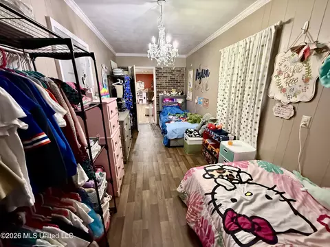 Bedroom - 453 NW Oak St, Magee, MS 39111 photo 5 of 11