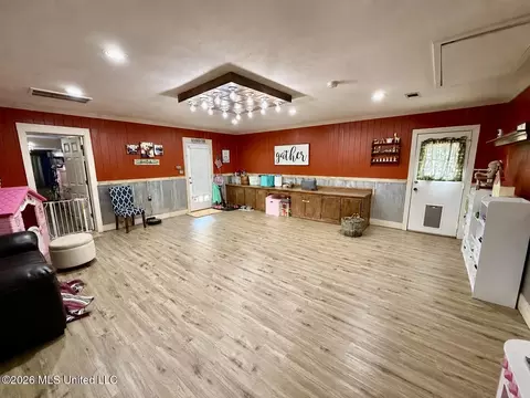 Other - 453 NW Oak St, Magee, MS 39111 photo 6 of 14