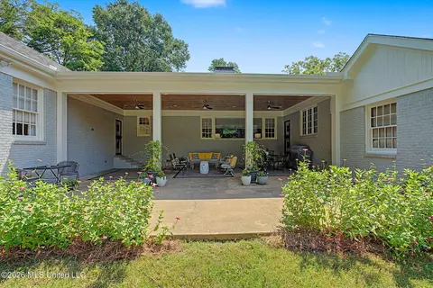 Exterior - 2747 Magnolia Dr, Hernando, MS 38632 photo 9 of 13