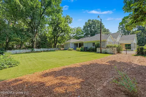 Exterior - 2747 Magnolia Dr, Hernando, MS 38632 photo 11 of 13