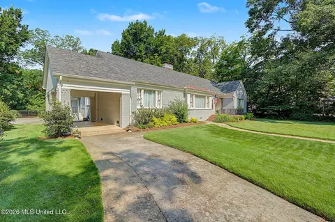 Exterior - 2747 Magnolia Dr, Hernando, MS 38632 photo 4 of 13