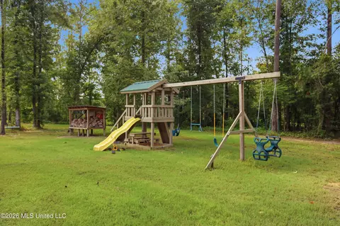 Exterior - 678 Stull Rd, Brandon, MS 39047 photo 15 of 17