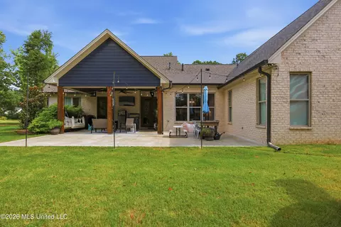 Exterior - 678 Stull Rd, Brandon, MS 39047 photo 12 of 17