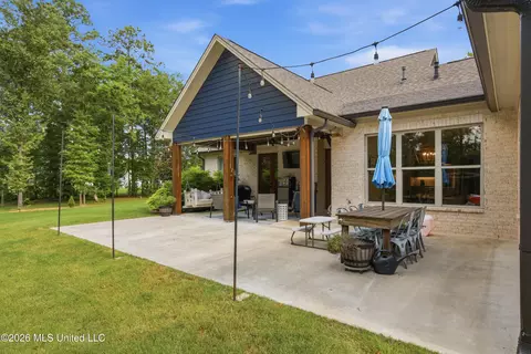 Exterior - 678 Stull Rd, Brandon, MS 39047 photo 13 of 17