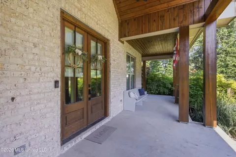 Exterior - 678 Stull Rd, Brandon, MS 39047 photo 7 of 17