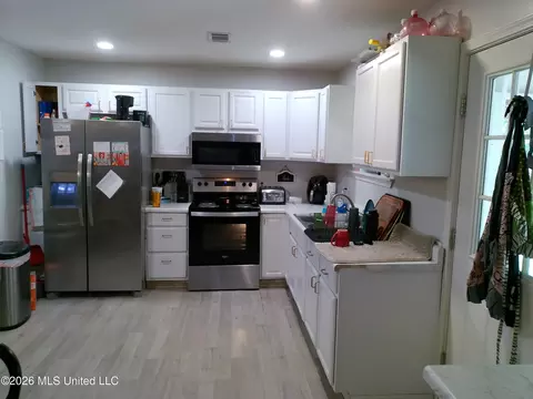 Kitchen - 1645 Coy Ave, Wiggins, MS 39577 photo 1 of 1