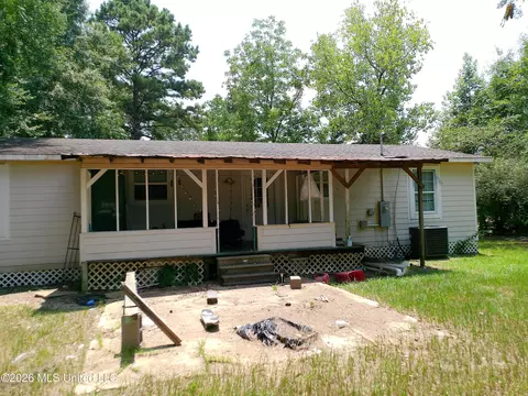 Exterior - 1645 Coy Ave, Wiggins, MS 39577 photo 2 of 3