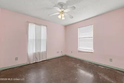Bedroom - 18331 Leslis Ln, Saucier, MS 39574 photo 7 of 10