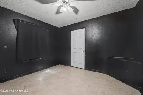 Bedroom - 18331 Leslis Ln, Saucier, MS 39574 photo 9 of 10