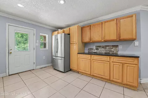 Kitchen - 18331 Leslis Ln, Saucier, MS 39574 photo 1 of 2