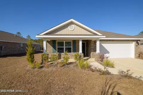 17900 Tingle Dr, Gulfport, MS 39503