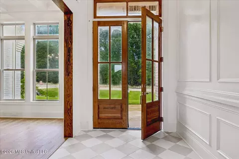 Entry Way - 5111 Old Barn Cv, Coldwater, MS 38618 photo 1 of 3