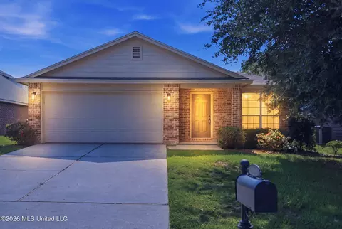 10341 Huntleigh Dr, Gulfport, MS 39503