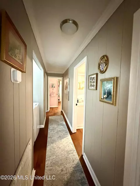 Entry Way - 906 Smith Lake Rd, Brookhaven, MS 39601 photo 1 of 1