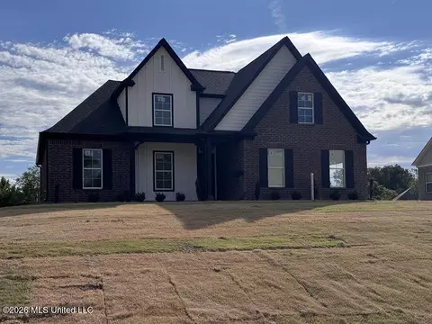 7331 Newbury Dr, Olive Branch, MS 38654