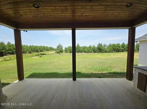 Exterior - 399 Stump Ridge Rd, Brandon, MS 39047 photo 7 of 10