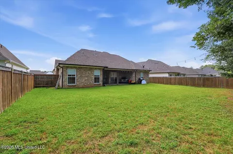 Exterior - 129 Herons Bay Cir, Madison, MS 39110 photo 6 of 7