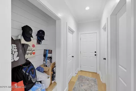 Entry Way - 129 Herons Bay Cir, Madison, MS 39110 photo 2 of 3