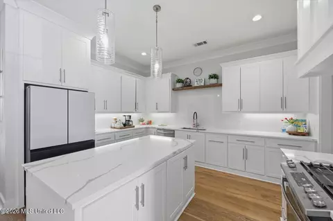 Kitchen - 129 Herons Bay Cir, Madison, MS 39110 photo 1 of 5