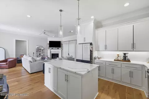 Kitchen - 129 Herons Bay Cir, Madison, MS 39110 photo 4 of 5