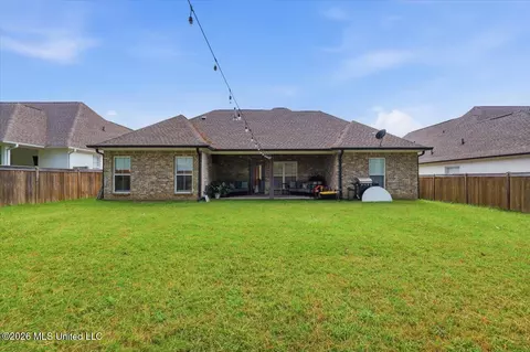 Exterior - 129 Herons Bay Cir, Madison, MS 39110 photo 5 of 7