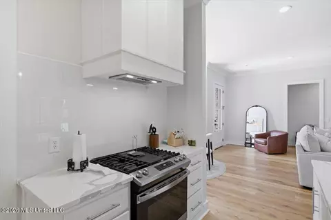 Kitchen - 129 Herons Bay Cir, Madison, MS 39110 photo 5 of 5