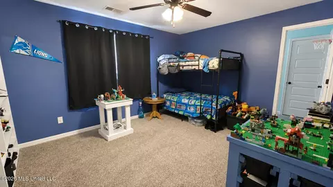 Bedroom - 1598 Carlee Dr, Hernando, MS 38632 photo 5 of 9