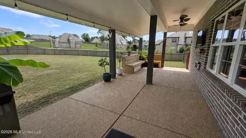 Exterior - 1598 Carlee Dr, Hernando, MS 38632 photo 3 of 7