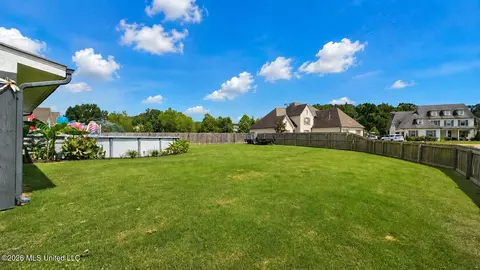 Exterior - 1598 Carlee Dr, Hernando, MS 38632 photo 7 of 7