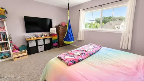 Bedroom - 1598 Carlee Dr, Hernando, MS 38632 photo 9 of 9